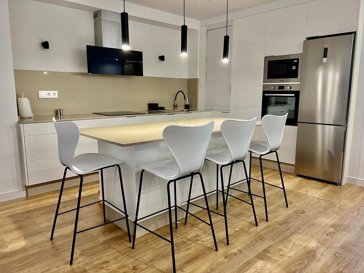 Piso Exclusivo en Vigo céntrico, negocios, confort Esterno foto